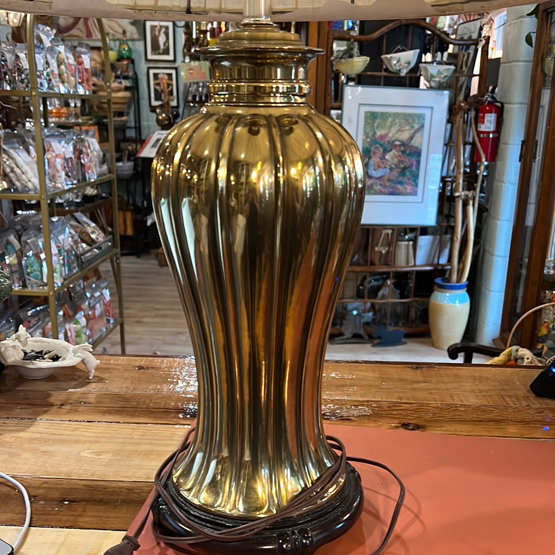Ribbed Brass Lamp w/Wooden Base