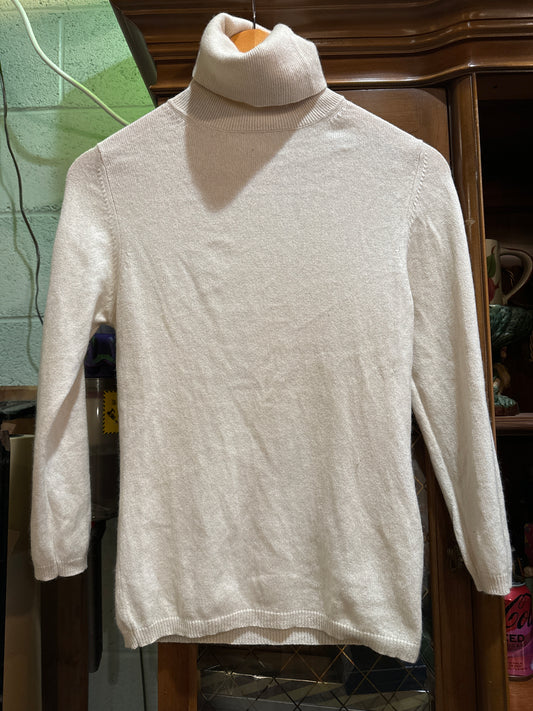 Vtg Cashmere blend White Turtleneck Sweater