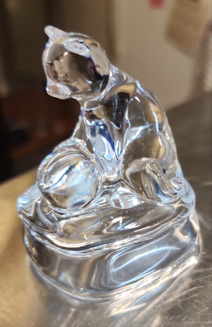 Vntg Lead Crystal Cat/Ball Figurine