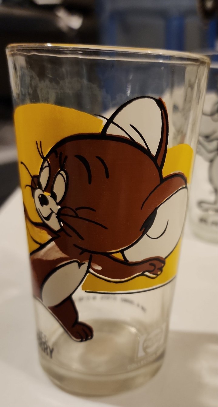 Tom and Jerry 1975 Tumbler