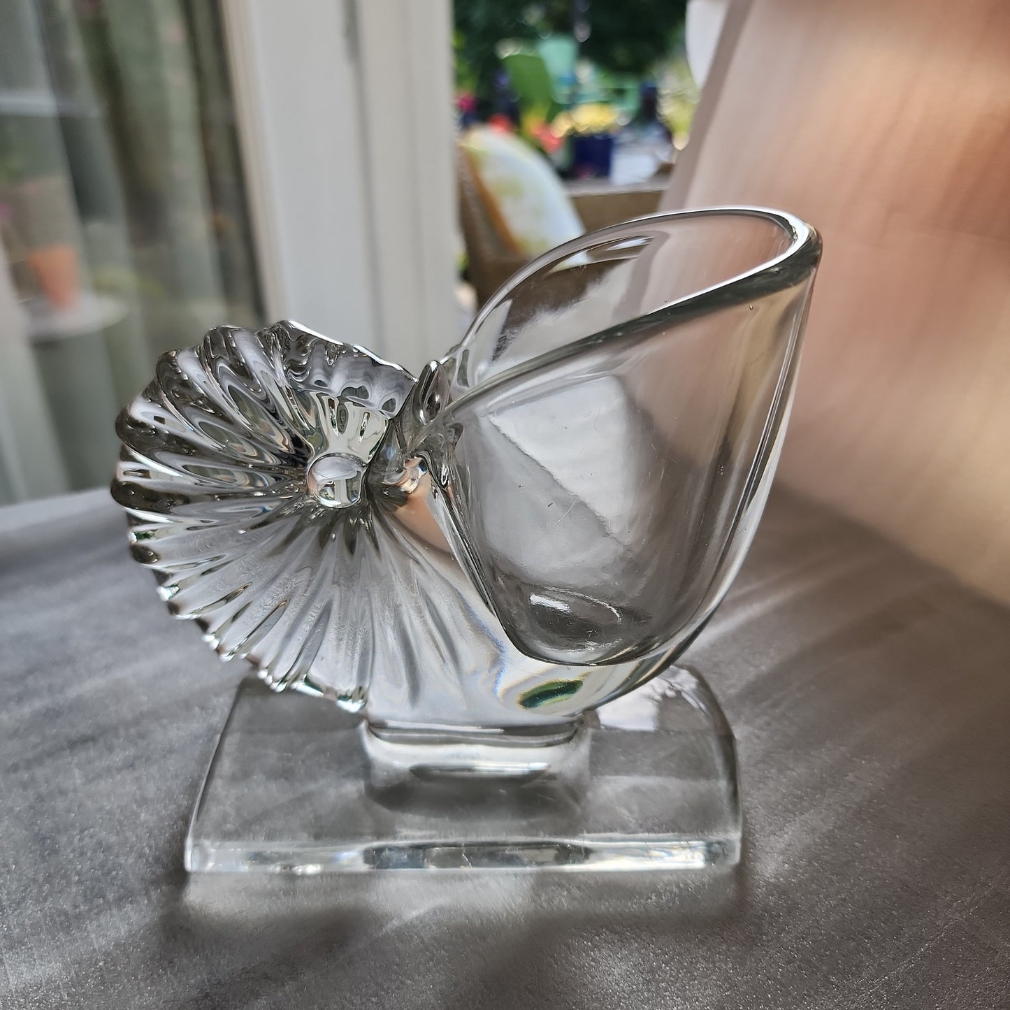40s New Martinsville Glass Nautilus Vase