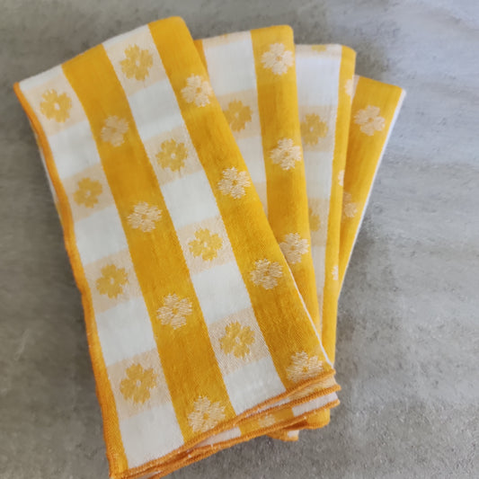 4 Vntg Yellow Fabric Napkins