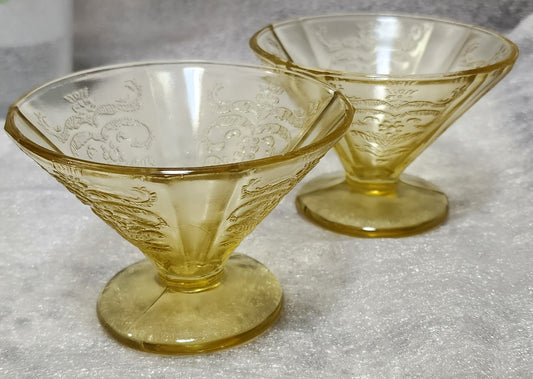 30's Federal Madrid Amber/Gold Sherbet Cup