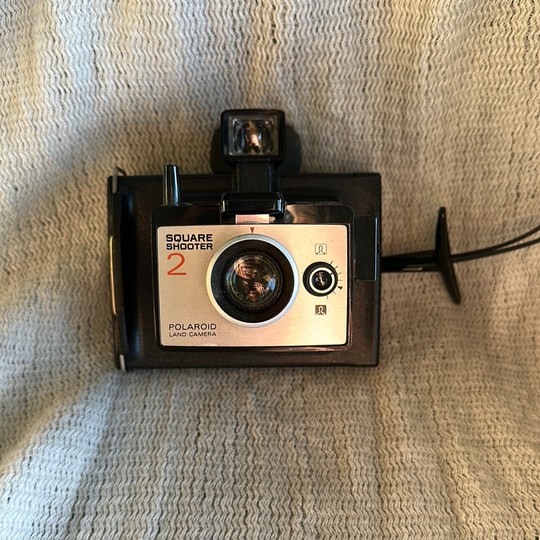 Vtg Polaroid Square Shooter 2 Camera & Polaroid Bag
