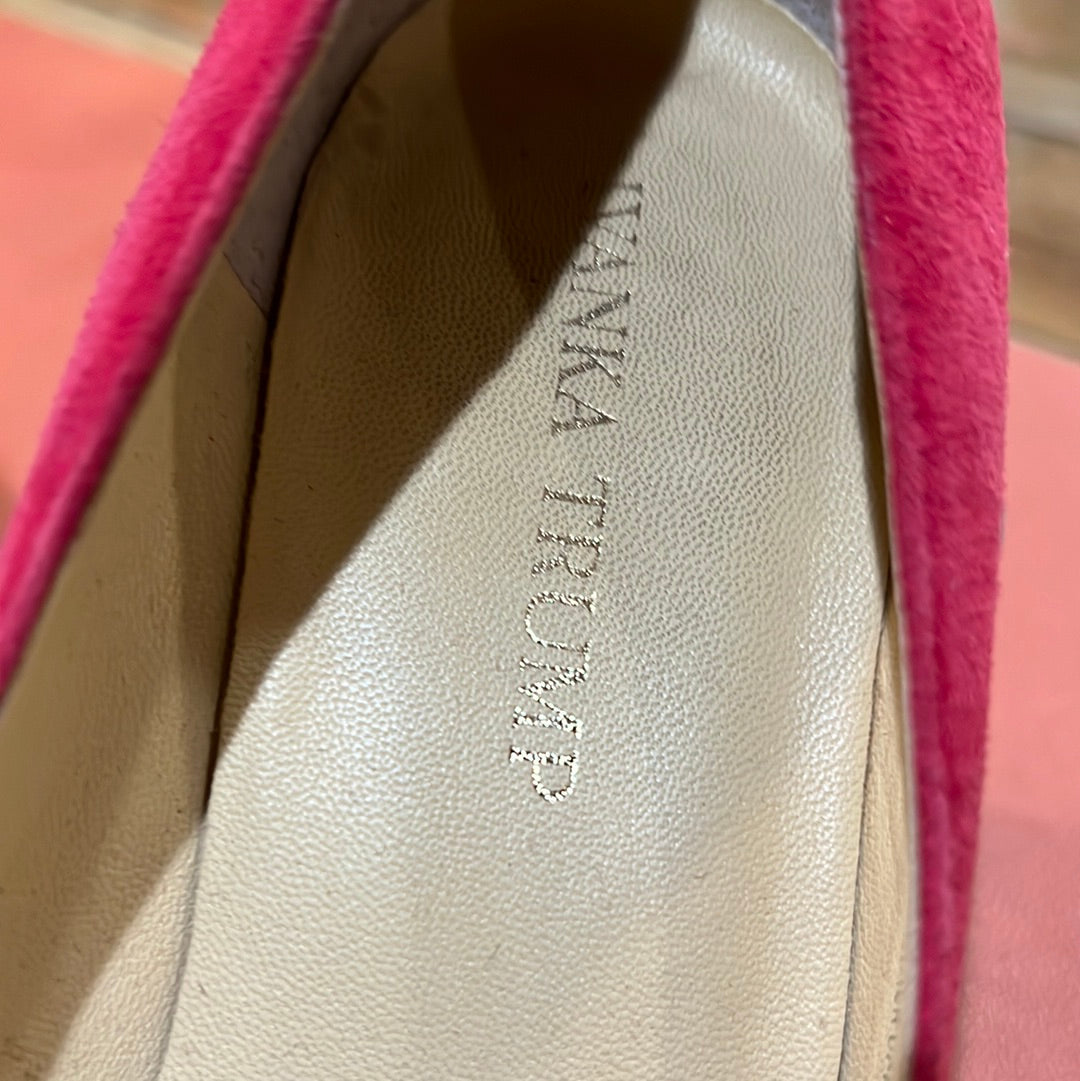 Ivanka Trump Pink Pointed Pumps