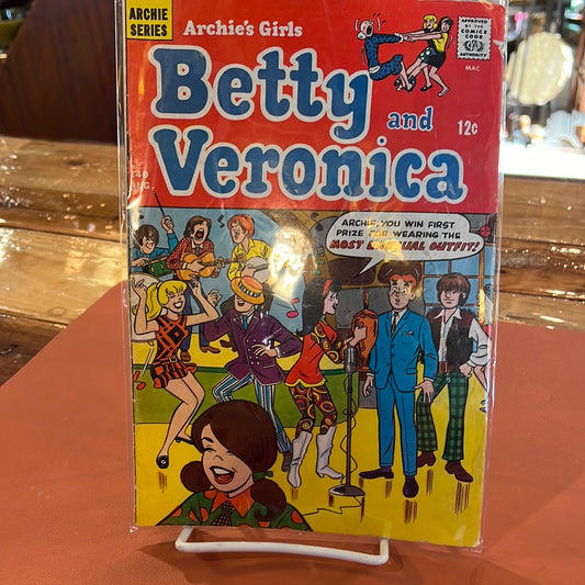Archie Series Betty & Veronica No.140