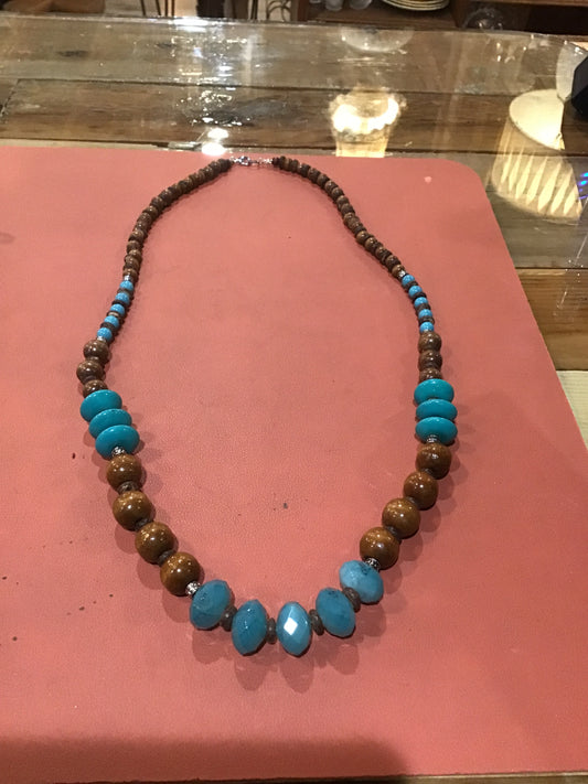 Auburn and turquoise beaded necklace