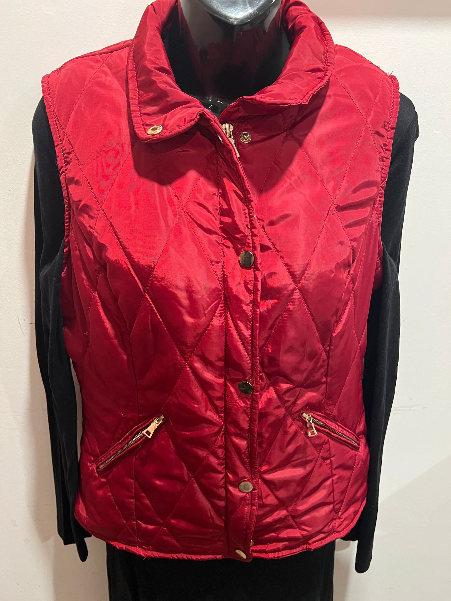 TA Coalition Quilted Fleece Lines Red Vest (S)