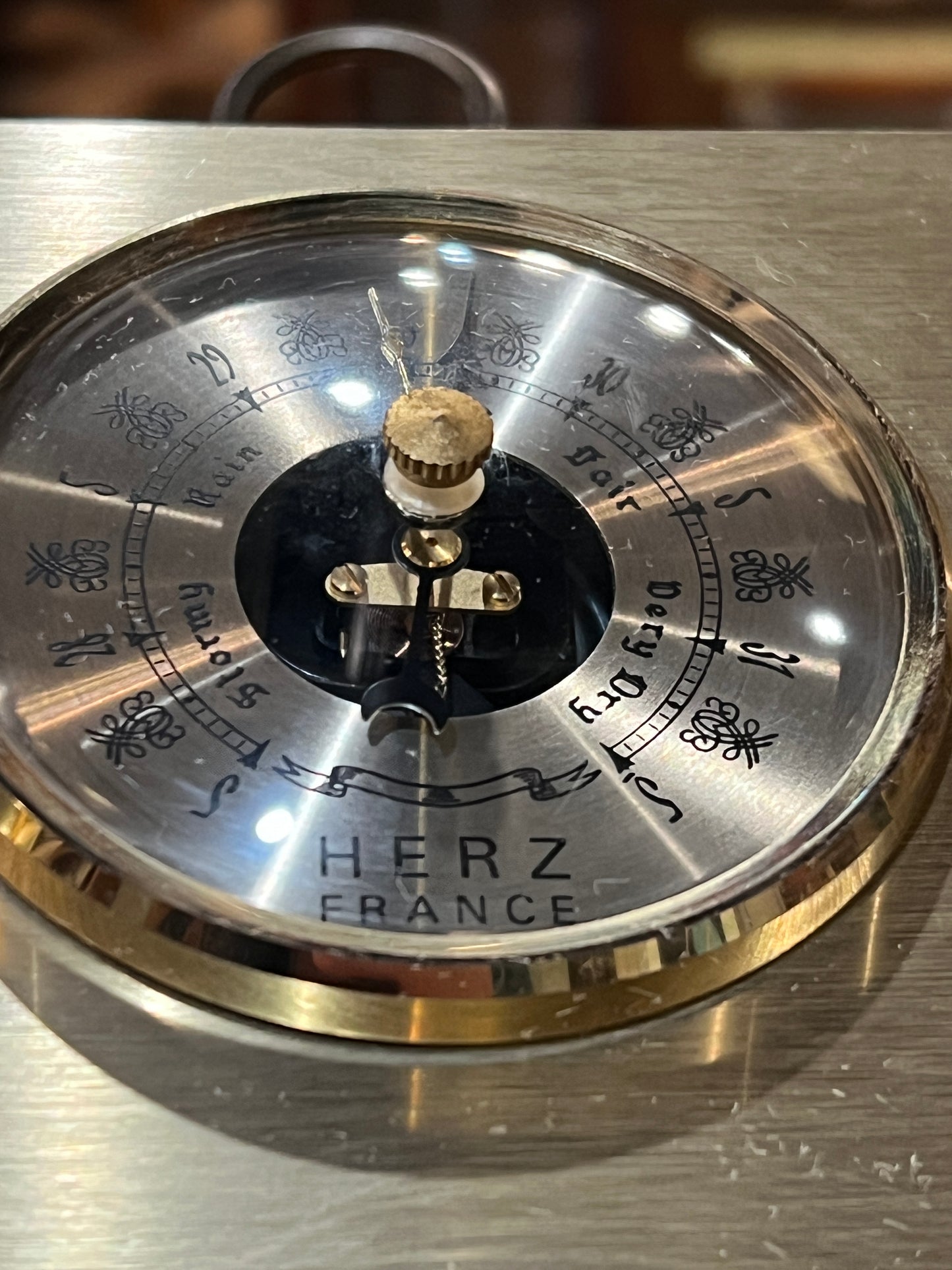 Herz France Weather Station