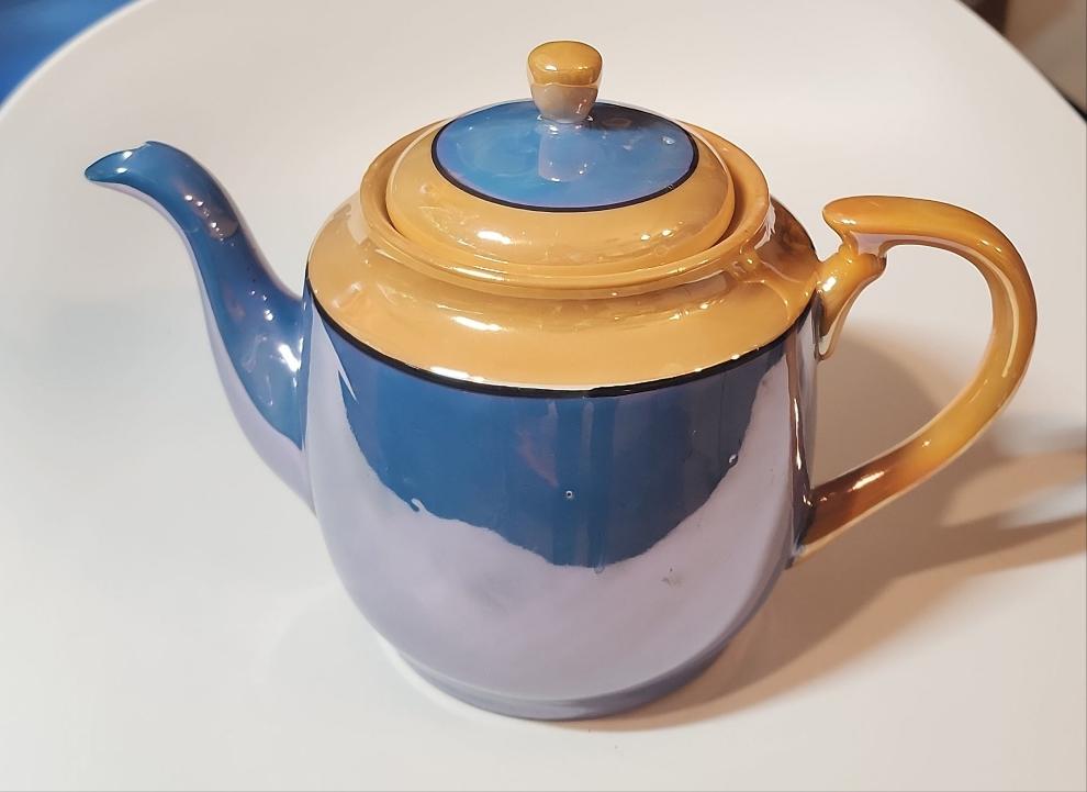 Vntg Lusterware Blue/Peach Tea Pot