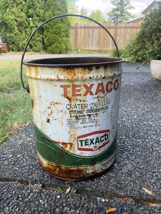 Texaco 5 gallon oil can
