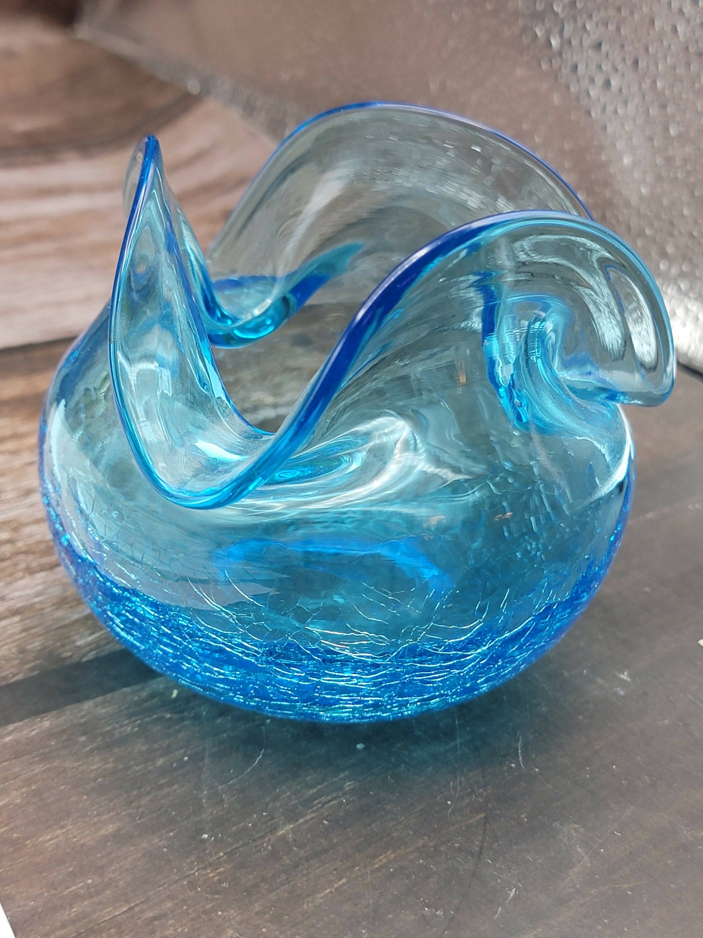 Turquoise round ruffle crackle glass vase