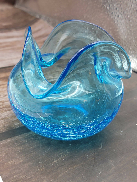 Turquoise round ruffle crackle glass vase