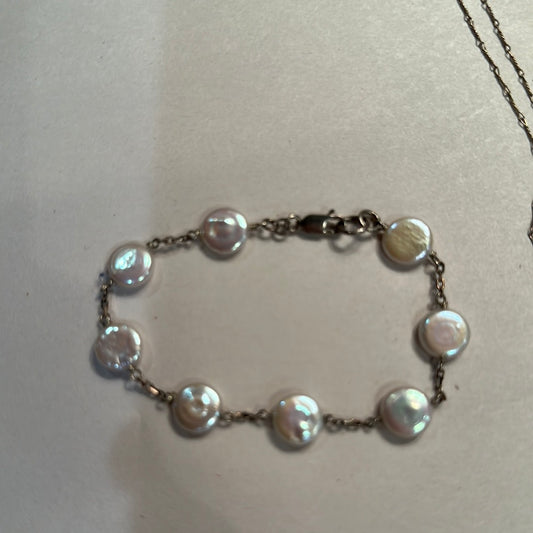 Freshwater Pearls and Silver Bracelet