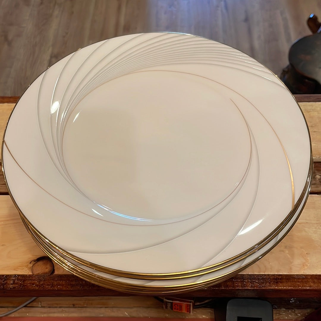 Set of 9 Noritake Golden Tide Gold Trim Dinner Plate