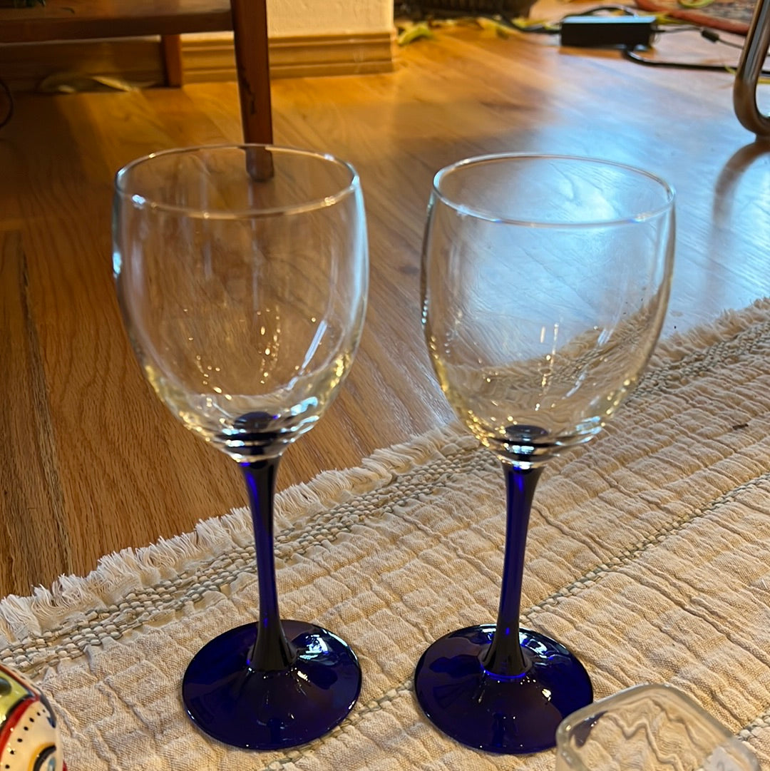Set of 2 Cobalt Stemmed Wine Glasses