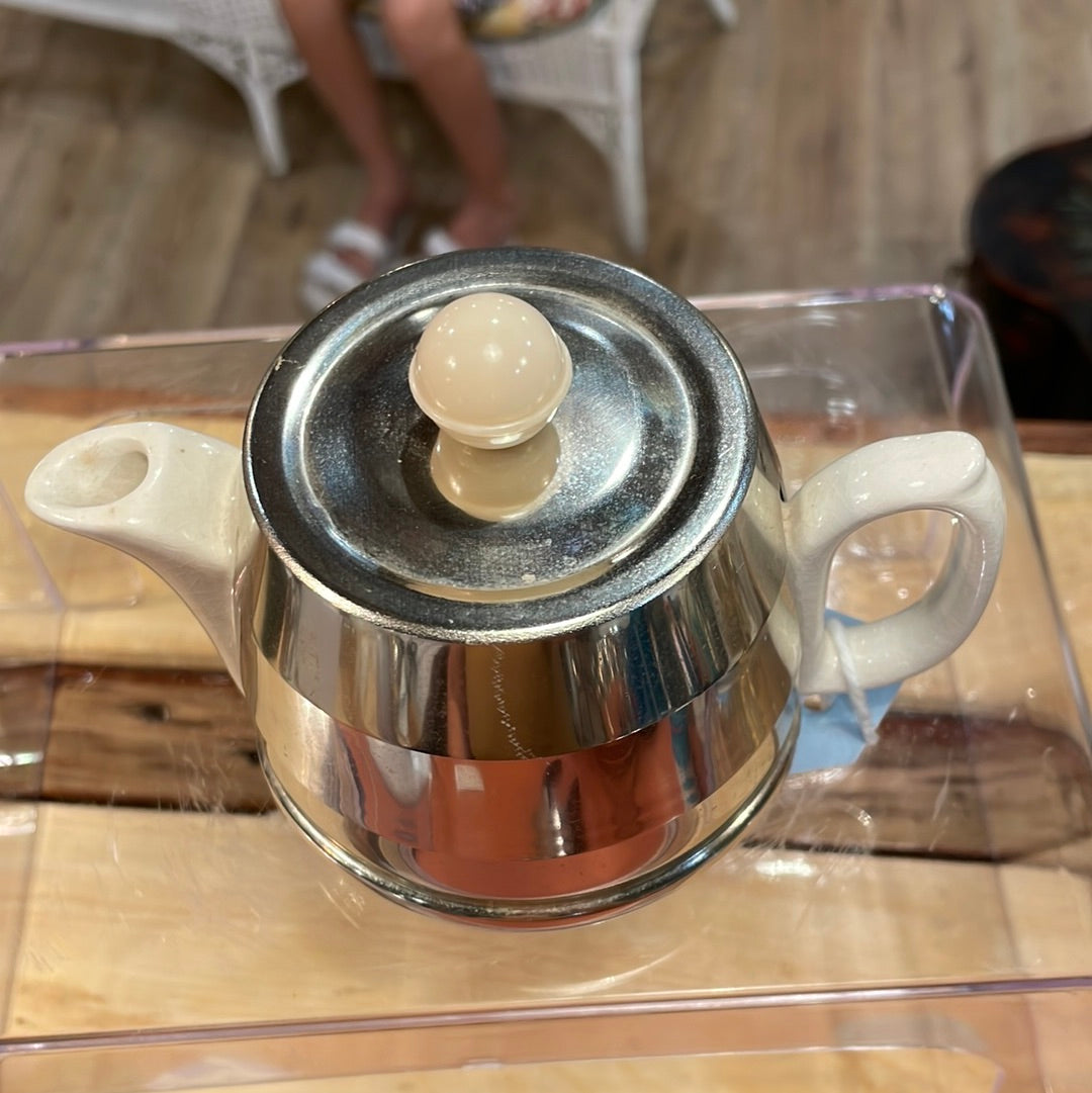 Vintage Sadler England Beehive White Ceramic Tea Pot