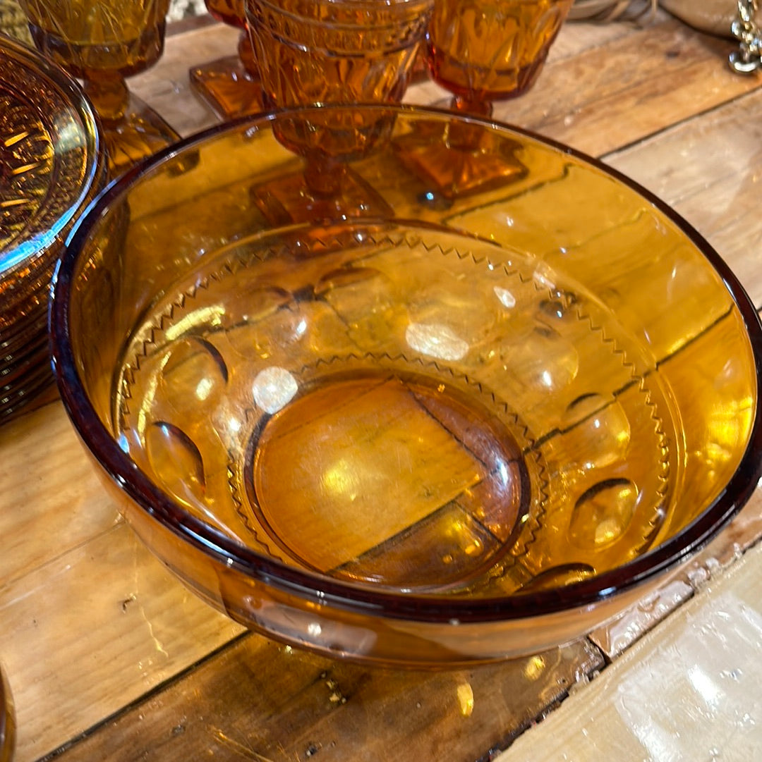Vtg Amber Glass Indiana Glass Co. Serving Bowl