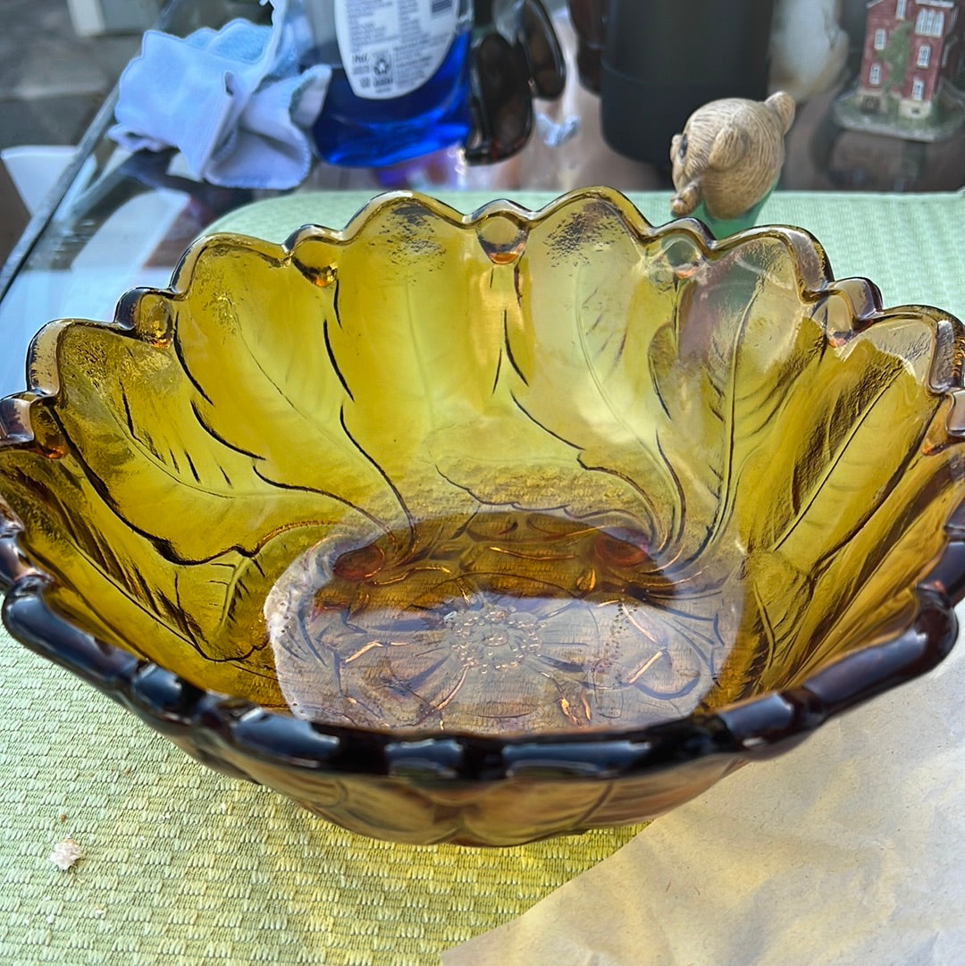 Vtg Yellow Carnival Glass Bowl