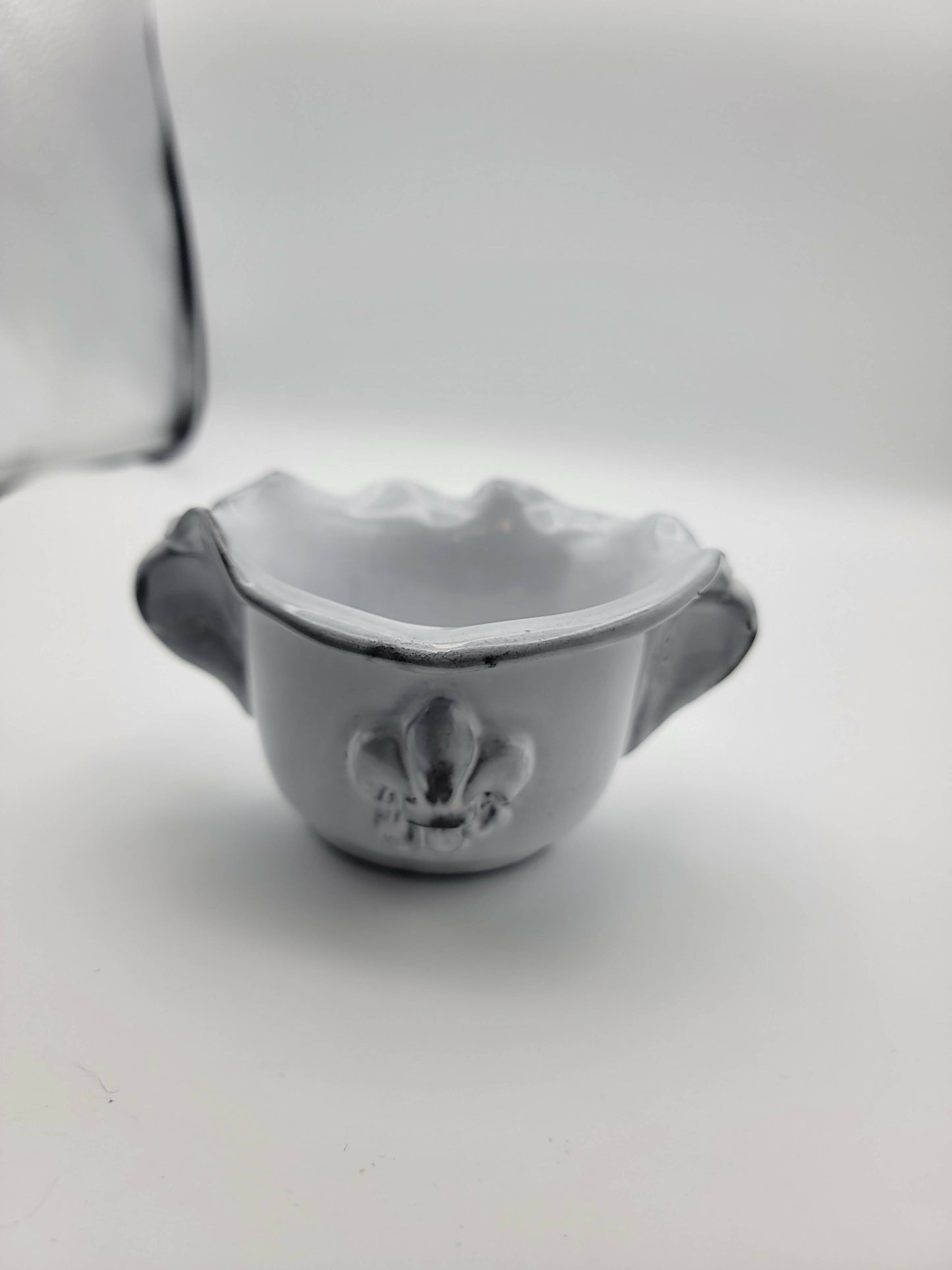Abigails Italy fleur de lis pottery bowl